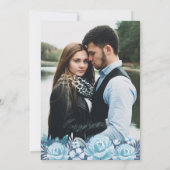 Elegant Dusty Blue Floral Waterverf Foto bruiloft Kaart (Achterkant)