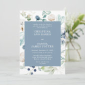 Elegant Dusty Blue Floral Wedding Invitation Kaart (Staand voorkant)