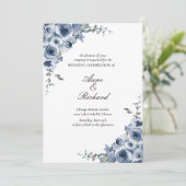 Elegant Dusty Blue Floral Wedding Invitation Kaart (Staand voorkant)