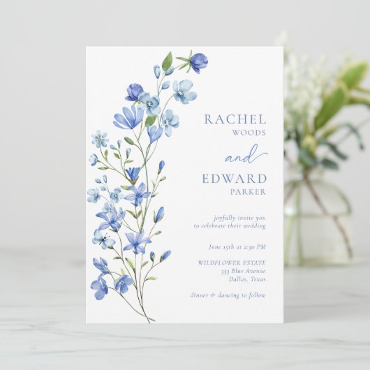 Elegant Dusty Blue Floral Wedding Kaart (Staand voorkant)