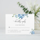 Elegant Dusty Blue Floral Wedding RSVP Card (Staand voorkant)