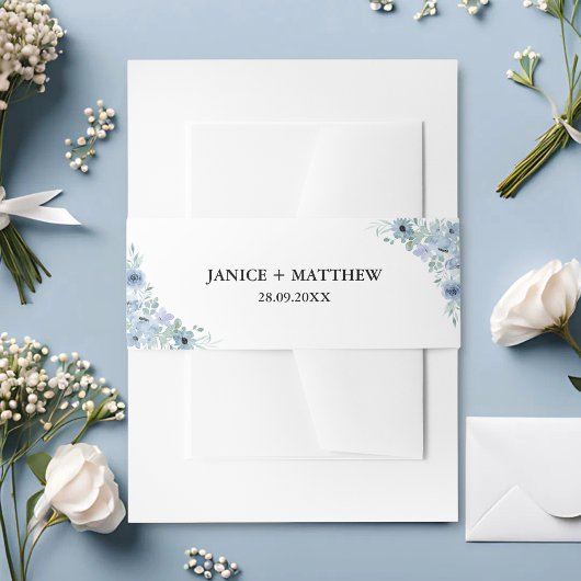 Elegant Dusty Blue Floral Wedding Uitnodigingen Wikkel