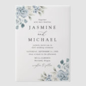 Elegant Dusty Blue Floral Wedding Vellum Uitnodigingen (Voorkant)