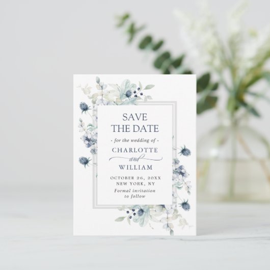Elegant Dusty Blue Foliage Wedding Save the Date Aankondigingskaart (Staand voorkant)