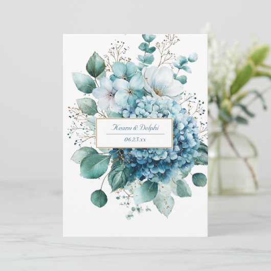 Elegant Dusty Blue Hydrangea Gold Floral Kaart (Staand voorkant)
