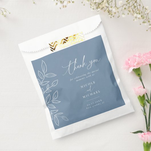 Elegant Dusty Blue Leaves Weddenschap Bedankt Bedankzakje (Gezegeld)