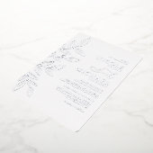 Elegant Dusty Blue Minimal Silver Leaf Wedding Folie Uitnodiging (Gedraaid)