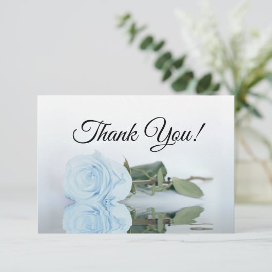 Elegant Dusty Blue Mirrored Rose Simple Wedding Bedankkaart (Staand voorkant)