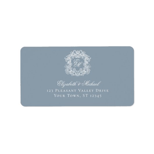 Elegant Dusty Blue Monogram Crest Wedding Address Etiket (Voorkant)