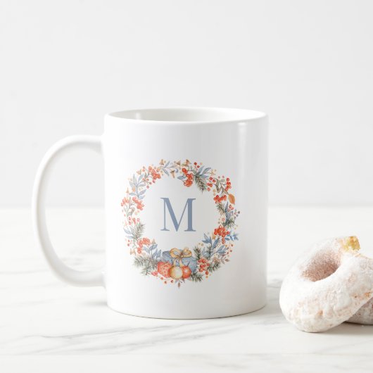 Elegant Dusty Blue Monogram Wreath Christmas Koffiemok (Met donut)