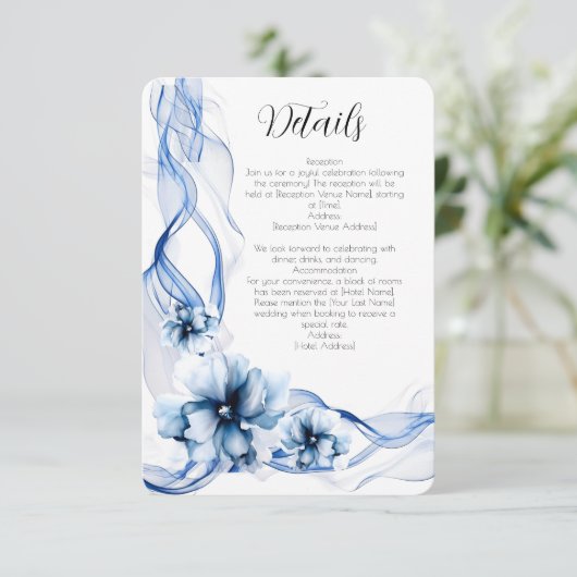 Elegant Dusty Blue Navy Bloemen Bruiloft Informatiekaartje (Staand voorkant)