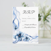 Elegant Dusty Blue Navy Bloemen Bruiloft RSVP Kaartje (Staand voorkant)