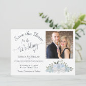 Elegant Dusty Blue Rozen Calligraphy Photo Wedding Save The Date (Staand voorkant)