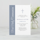 Elegant Dusty Blue Script Boy First Communion Invi Kaart (Staand voorkant)
