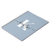 Elegant Dusty Blue Script Monogram Notitieboek (Linkerzijde)