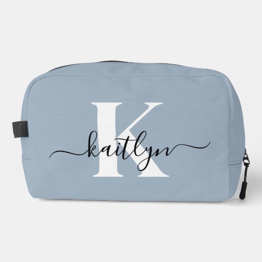Elegant Dusty Blue Script Monogram Toilettasje (Voorkant)