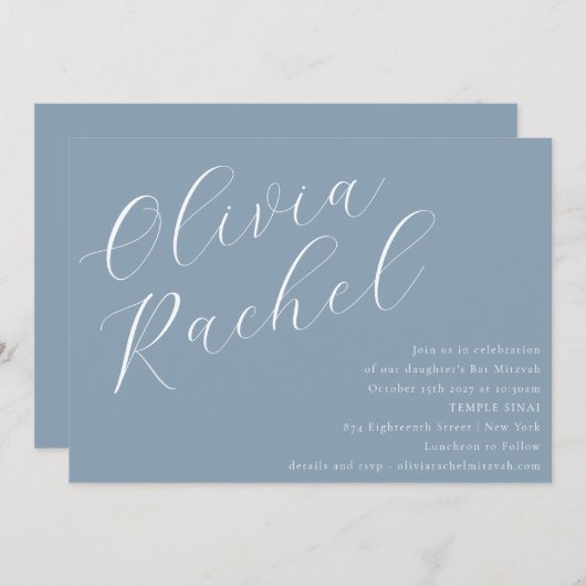Elegant Dusty Blue Script Naam Minimal Bat Mitzvah Kaart (Voorkant / Achterkant)