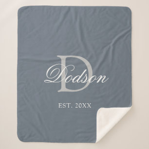 Elegant Dusty Blue Vormed Wedding Monogram Sherpa Deken