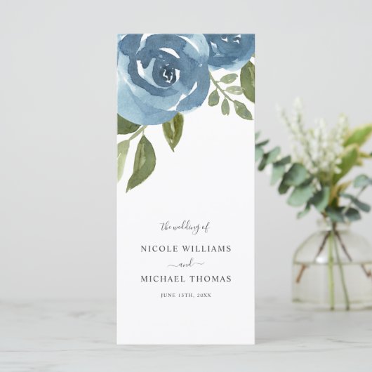 Elegant Dusty Blue Waterverf Floral Wedding Programmakaart (Staand voorkant)