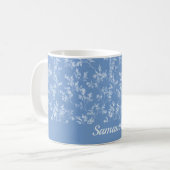 Elegant Dusty Blue Winter Frost Personalized Name Koffiemok (Voorkant links)