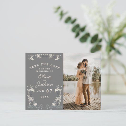 Elegant dusty grijs & witte floral save the date briefkaart (Staand voorkant)