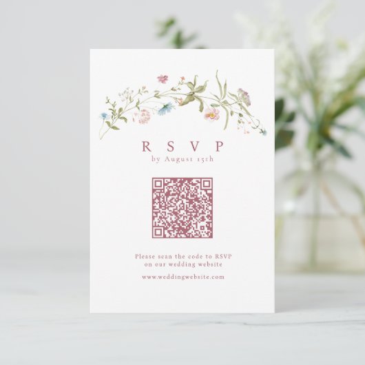 Elegant Dusty Pink Wildflower Rustic Boho QR-code RSVP Kaartje (Staand voorkant)