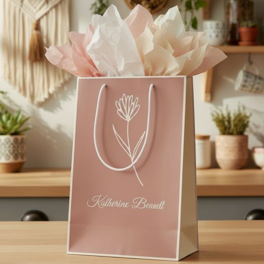 Elegant Dusty Rose Simple Flower Name Medium Cadeauzakje