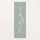 Elegant Dusty Sage Handgeschreven Script Name Cust Yogamat (Voorkant)