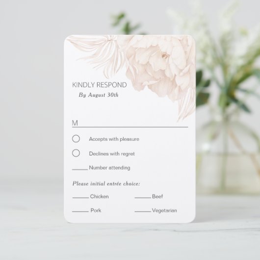 Elegant eenvoudig beige Peony-RSVP met keuze uit m RSVP Kaartje (Staand voorkant)