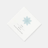 Elegant Eenvoudig Licht Blauw Sneeuwvlok Monogram Servet (Hoek)