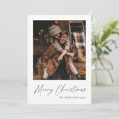 Elegant eenvoudig script paar foto Vrolijk kerstfe Feestdagenkaart (Staand voorkant)