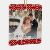 Elegant Eerste Kerstfeest Getrouwd Rode Foto Wedde Keramisch Ornament (Rechts)