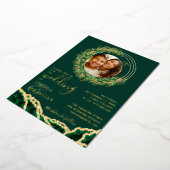 Elegant Emerald Green en Gold Wedding Folie Uitnodiging (Gedraaid)