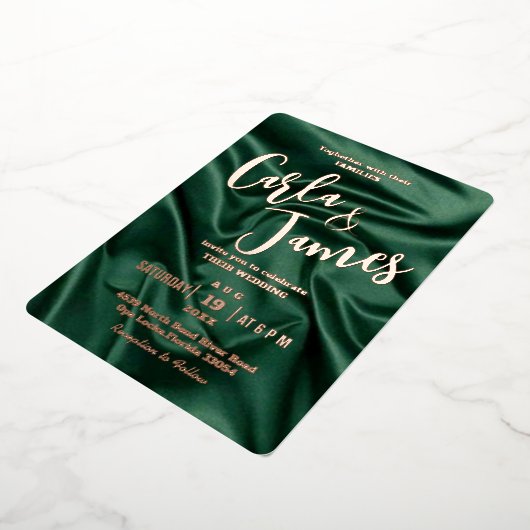 Elegant Emerald Green silk Gold moderne bruiloft Folie Uitnodiging (Gedraaid)