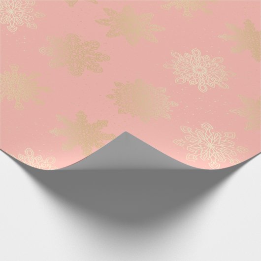 Elegant en modern Gold Snowflake-kerstpatroon Cadeaupapier (Hoek)