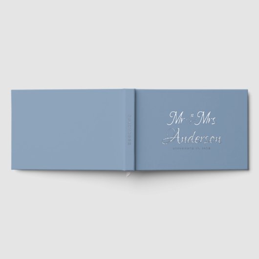 Elegant en modern script Dusty Blue Wedding Gastenboek (Volledig)