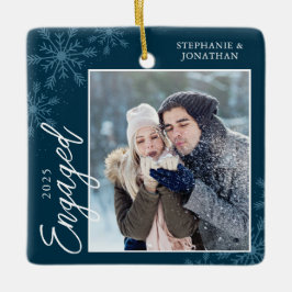 Elegant Engaged kerst Snowflakes Blue Keramisch Ornament