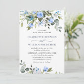 Elegant Eucalyptus Blue Rozen Greenery Wedding Kaart (Staand voorkant)