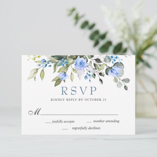 Elegant Eucalyptus Blue Rozen Weddenschap RSVP Kaartje (Staand voorkant)