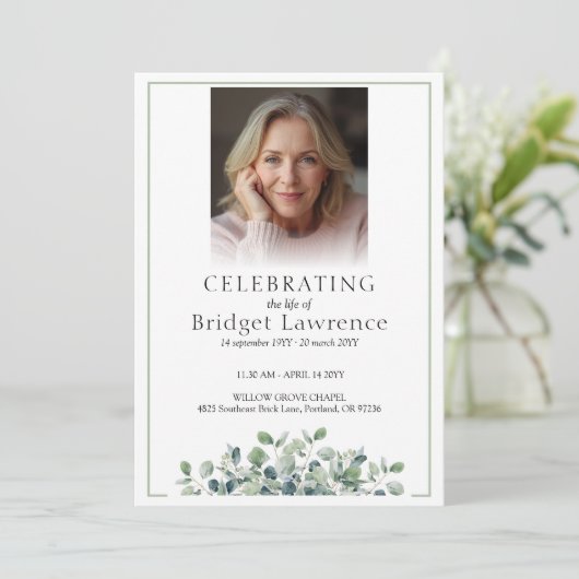 Elegant Eucalyptus Celebrating Life Of - Funeral Programmakaart (Staand voorkant)