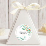 Elegant Eucalyptus Greenery Peach Floral Wedding Ronde Sticker<br><div class="desc">Het ontwerp is voorzien van een elegant bedrukt goudkleurig ovaal lijst met een waterverf eucalyptusstengel en een perzik/oranje lint. Overeenkomende objecten om je collectie te voltooien zijn beschikbaar in onze Zazzle winkel!</div>
