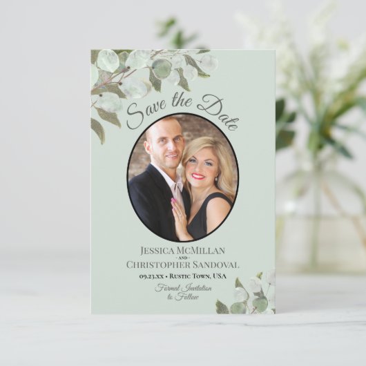 Elegant Eucalyptus Greenery & Photo Mint Wedding Save The Date (Staand voorkant)