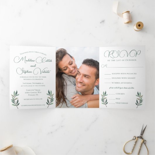 Elegant Eucalyptus Leaf Modern Photo Fall Wedding Drieluik Uitnodiging (Binnen)