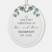 Elegant Eucalyptus Mr & Mrs First Kerstmis Keramisch Ornament (Links)