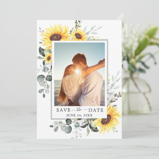 Elegant Eucalyptus Sunflower FOTO Weddenschap Save The Date (Staand voorkant)