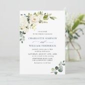 Elegant Eucalyptus White Roses Greenery Wedding Kaart (Staand voorkant)