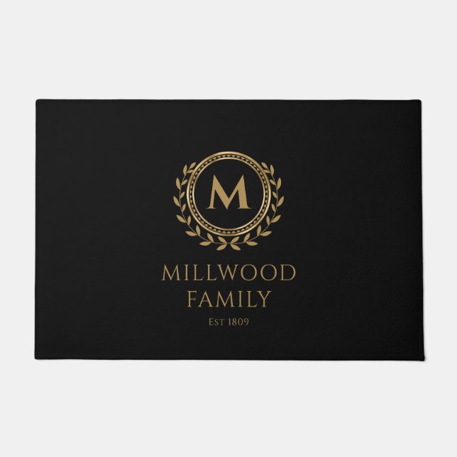 Elegant Family Monogram Name Gold Black Deurmat (Voorkant)