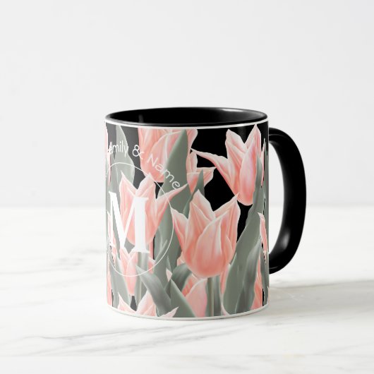 Elegant Family Name Monogram Peach Tulips Painting Mok (Voorkant rechts)