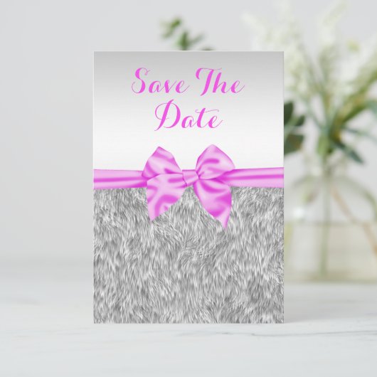 Elegant Faux Fur & Roze Bow Birthday Save the Date (Staand voorkant)