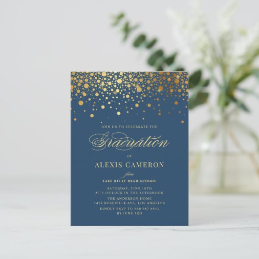 Elegant Faux Gold Foil Confetti Blauw Afstuderen Uitnodiging Briefkaart (Staand voorkant)